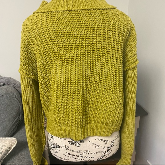 Free People Bell Song Women's Size Small Sweater Oversized Boxy Green in Colour - Picture 7 of 10
